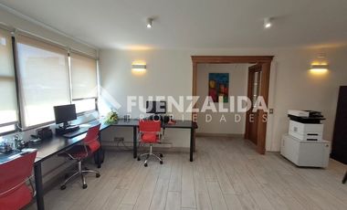 Oficina en Arriendo en Av. Presidente kennedy con Artuto Ureta