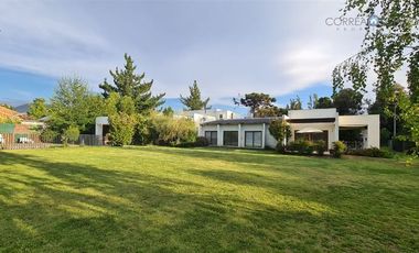 Casa en Arriendo en Condominio El Maitén