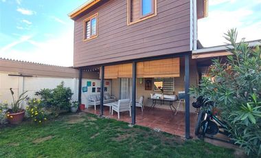 Casa en Arriendo en Camino El Alba, Graneros