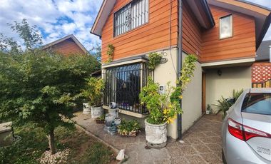 Casa en Arriendo en Alto Lo Castillo, Machalí