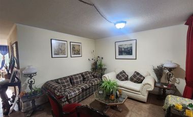 Casa en Arriendo en Alto Lo Castillo, Machalí