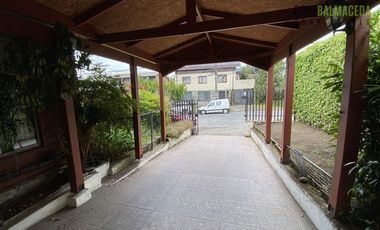 Casa en Arriendo en Casa ideal para uso comercial - Calle Serrano a pasos de Regimiento