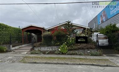 Casa en Arriendo en Casa ideal para uso comercial - Calle Serrano a pasos de Regimiento