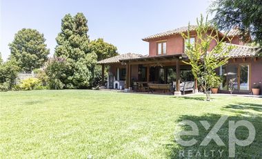 Casa en Venta en Condominio Las Bandadas