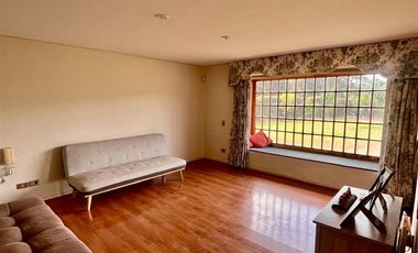 Casa en Venta en Angamos Limache