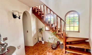 Casa en Venta en Angamos Limache