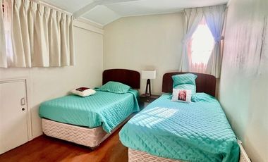 Casa en Venta en Angamos Limache