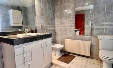 Casa en Venta en Angamos Limache