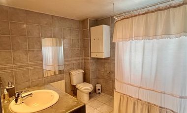 Casa en Venta en Angamos Limache