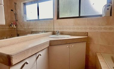 Casa en Venta en Angamos Limache