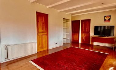 Casa en Venta en Angamos Limache