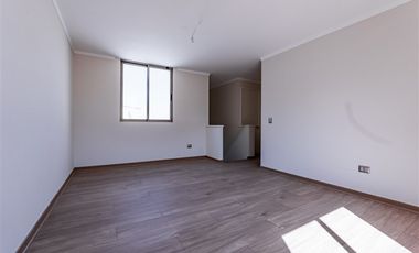 Casa en Arriendo en Camino El Chin con Camino El Huinganal