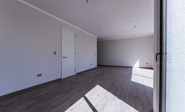 Casa en Arriendo en Camino El Chin con Camino El Huinganal