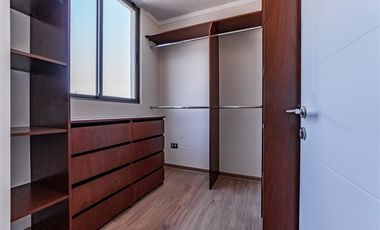 Casa en Arriendo en Camino El Chin con Camino El Huinganal