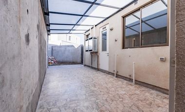 Casa en Arriendo en Camino El Chin con Camino El Huinganal