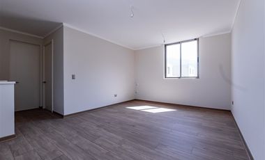 Casa en Arriendo en Camino El Chin con Camino El Huinganal