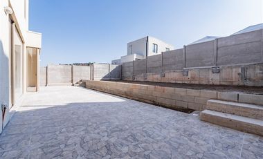 Casa en Arriendo en Camino El Chin con Camino El Huinganal