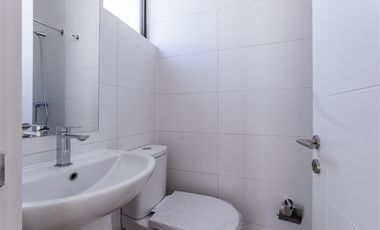 Casa en Arriendo en Camino El Chin con Camino El Huinganal