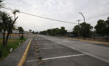 Galpón en Arriendo en Costanera Norte // Los Gobelinos // Autopista Central