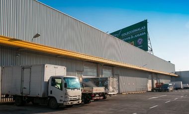 Galpón en Arriendo en Costanera Norte // Los Gobelinos // Autopista Central