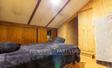Gran Casa Esquina en San Joaquín, 5 Dormitorios + Piscina + Quincho | A pasos de Metro