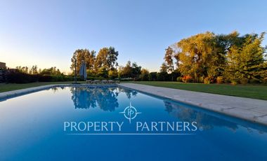 Espectacular casa en exclusivo condominio