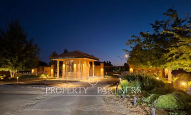 Espectacular casa en exclusivo condominio