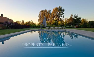 Espectacular casa en exclusivo condominio