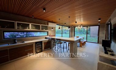 Espectacular casa en exclusivo condominio