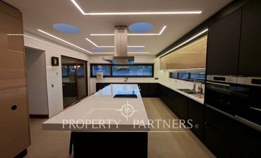 Espectacular casa en exclusivo condominio