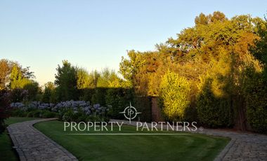 Espectacular casa en exclusivo condominio