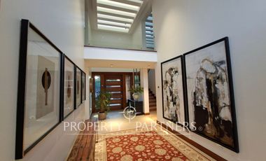 Espectacular casa en exclusivo condominio