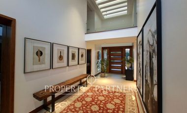 Espectacular casa en exclusivo condominio