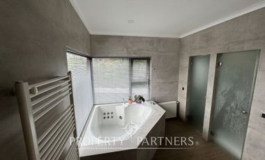 Exclusiva residencia con vista al mar en «Lomas de Coihuín»,  Puerto Montt