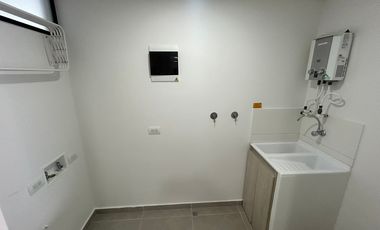 APARTAMENTO EN ARRIENDO UBICADO EN ENVIGADO SECTOR LOMA DE LAS BRUJAS