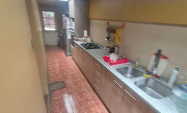 MARATHON / RODRIGO DE ARAYA