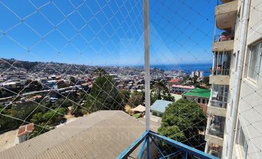 Departamento en venta en Cerro Alegre, 2 dormitorios y terraza