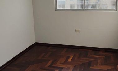 Vendo  Departamento 3 dorm, con Balcón y Cochera en Condominio Floresta Sur – Matellini, Chorrillos.