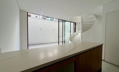 LOFT EN VENTA POR ESTRENAR - SECTOR QUITO TENIS