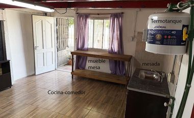 Alquiler 2 Dormitorios en  Calle Bélgica 673 (entre Barzi e Int. Oliver), Florencio Varela. ¡Conectividad total!