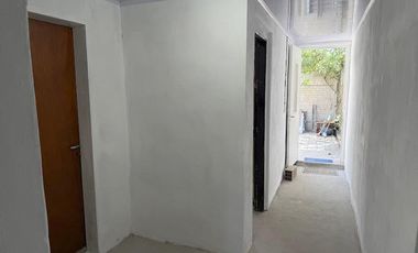 Alquiler 2 Dormitorios en  Calle Bélgica 673 (entre Barzi e Int. Oliver), Florencio Varela. ¡Conectividad total!