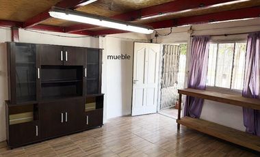 Alquiler 2 Dormitorios en  Calle Bélgica 673 (entre Barzi e Int. Oliver), Florencio Varela. ¡Conectividad total!