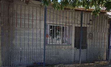 Alquiler 2 Dormitorios en  Calle Bélgica 673 (entre Barzi e Int. Oliver), Florencio Varela. ¡Conectividad total!