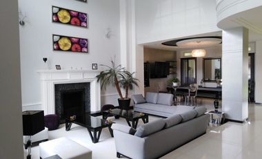 Preciosa casa Los Robles