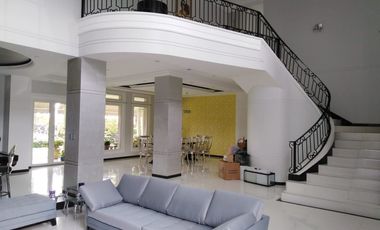 Preciosa casa Los Robles