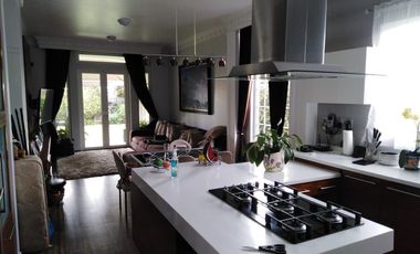 Preciosa casa Los Robles