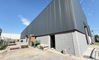 Alquiler Excelente Deposito Parque Industrial Burzaco