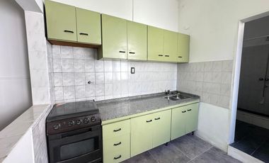 ALQUILER 2 AMBIENTES PATIO LANÚS OESTE