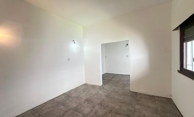 ALQUILER 2 AMBIENTES PATIO LANÚS OESTE