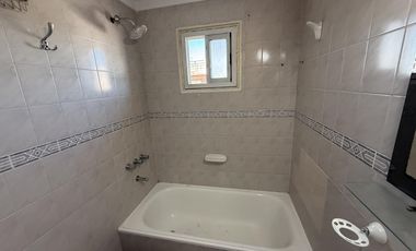 Departamento dos ambientes con BALCON y COCHERA en Villa Dominico